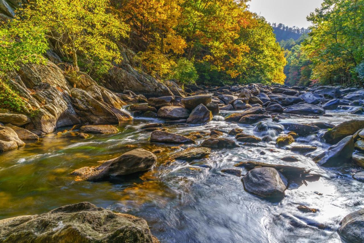 Bear Tracks, 2 Bedrooms, Hot Tub, Fireplace, Wifi, Jetted Tub, Sleeps 6 Gatlinburg Esterno foto